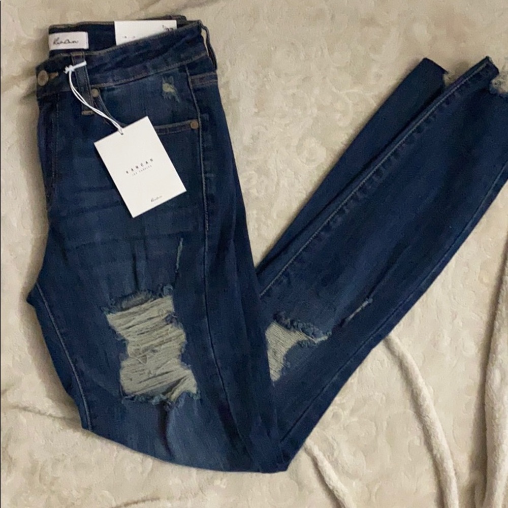 Kancan distressed jeans size 7/27 BNWT